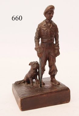 Geschnitzte Figur