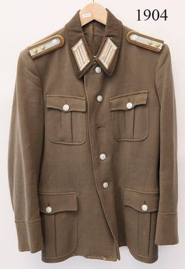 Uniform für einen Fähnerich