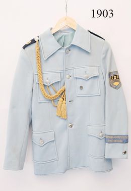 Uniform für eine Musikerin der FDJ