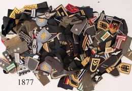 Konvolut ca. 350 Abzeichen